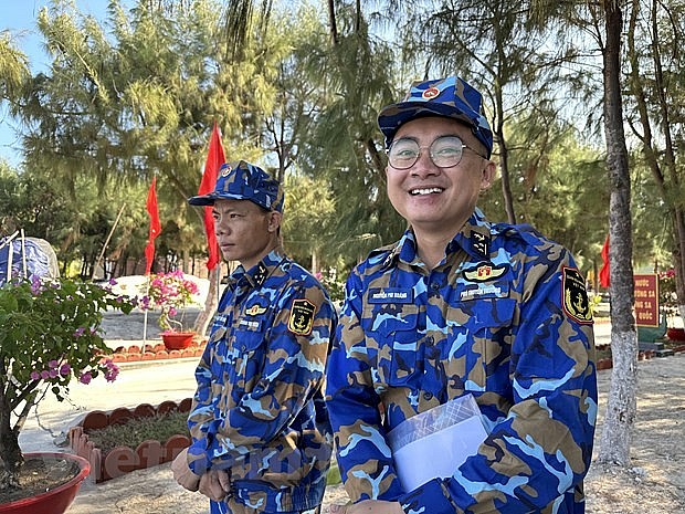 Vietnam Navy Soldiers Guard National Seas and Islands Vietnam Navy Soldiers Guard National Seas and Islands