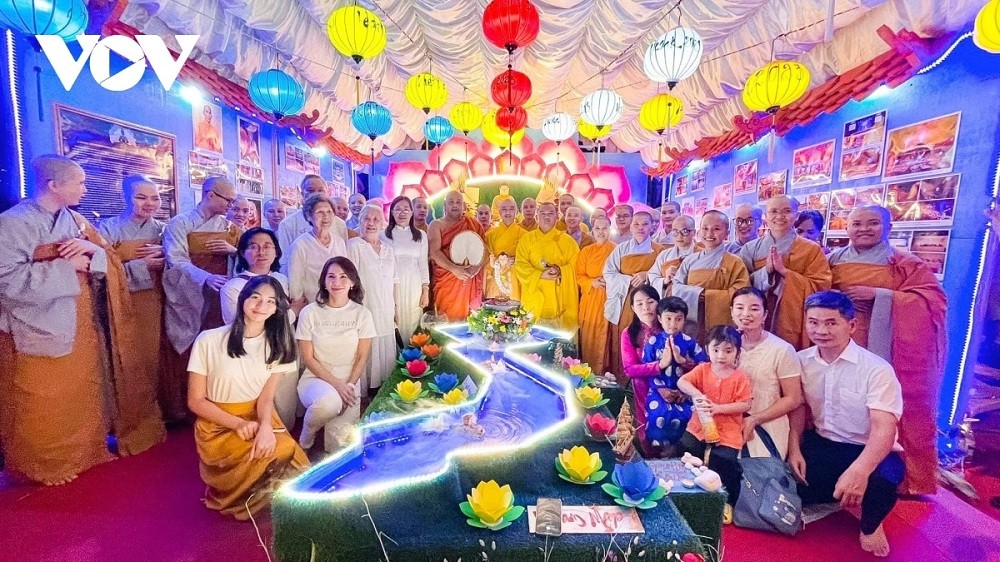 Vietnamese booth at the National Vesak Festival in Sri Lanka. Photo: VOV Vietnamese booth at the National Vesak Festival in Sri Lanka. Photo: VOV