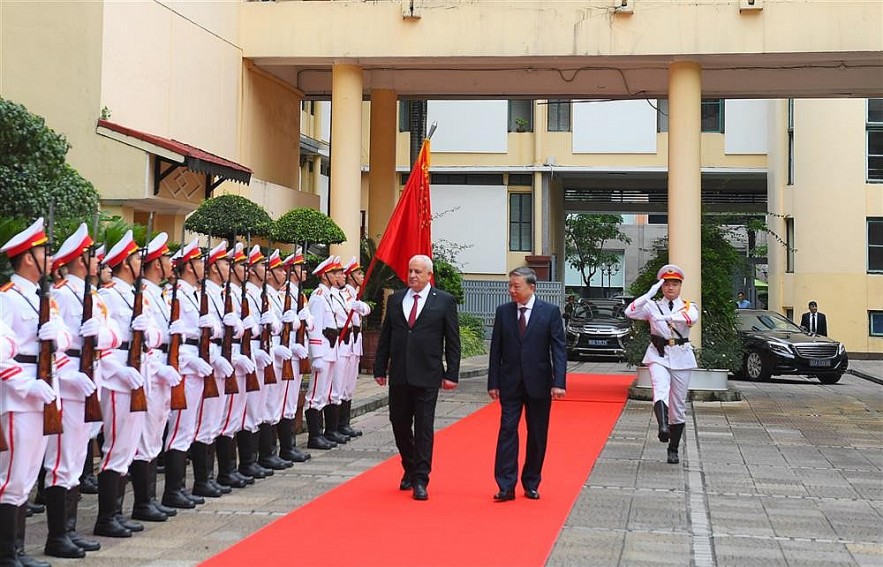 Vietnam and Palestine Promote Cooperation on Crime Prevention Vietnam and Palestine Promote Cooperation on Crime Prevention