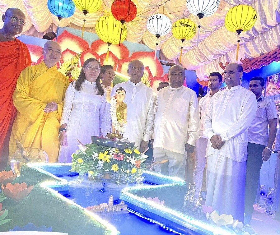 Vietnam's Culture Introduced at National Vesak Festival in Sri Lanka Vietnam's Culture Introduced at National Vesak Festival in Sri Lanka