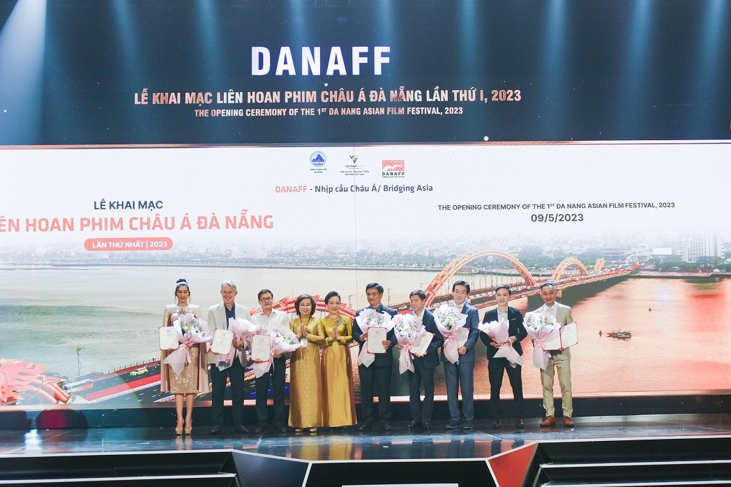 The details of the section was focused on introducing the culture, hospitality spirit of Da Nang people as well as the characteristics of Asian cinema; uphold the spirit of First Da Nang Asian Film Festival Kicked Off