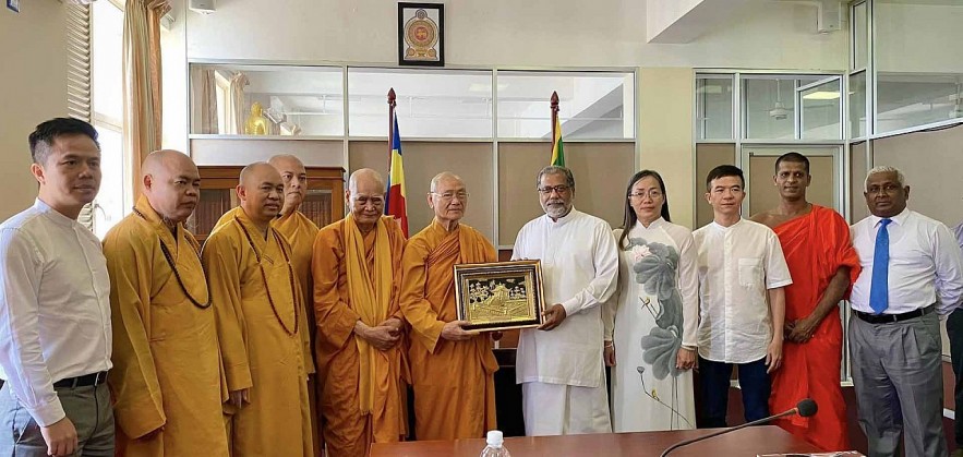 Vietnam and Sri Lanka Foster Cooperation in Religion Vietnam and Sri Lanka Foster Cooperation in Religion