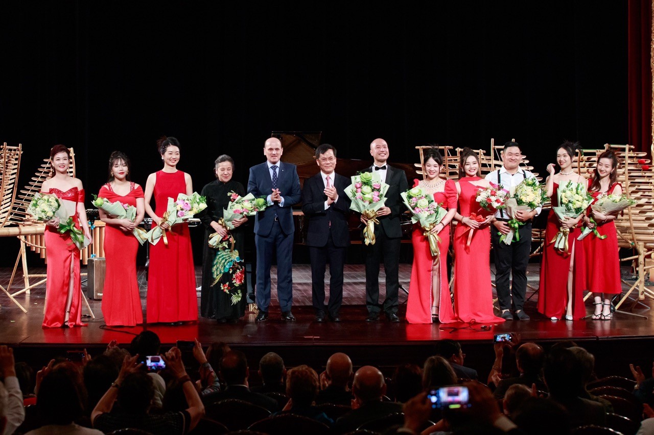 Classical Concert Celebrates Vietnam - Argentina Friendship Classical Concert Celebrates Vietnam - Argentina Friendship