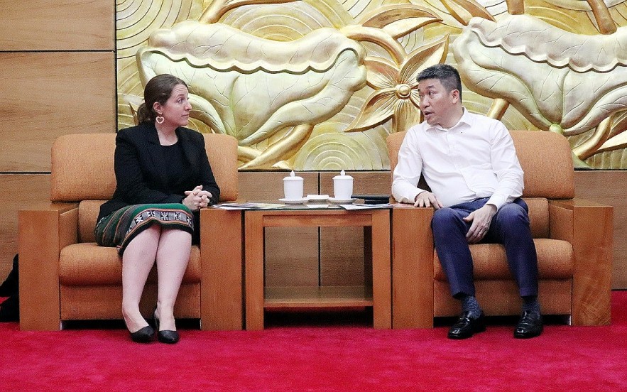 Discussions Continue on War Legacies in Vietnam Discussions Continue on War Legacies in Vietnam
