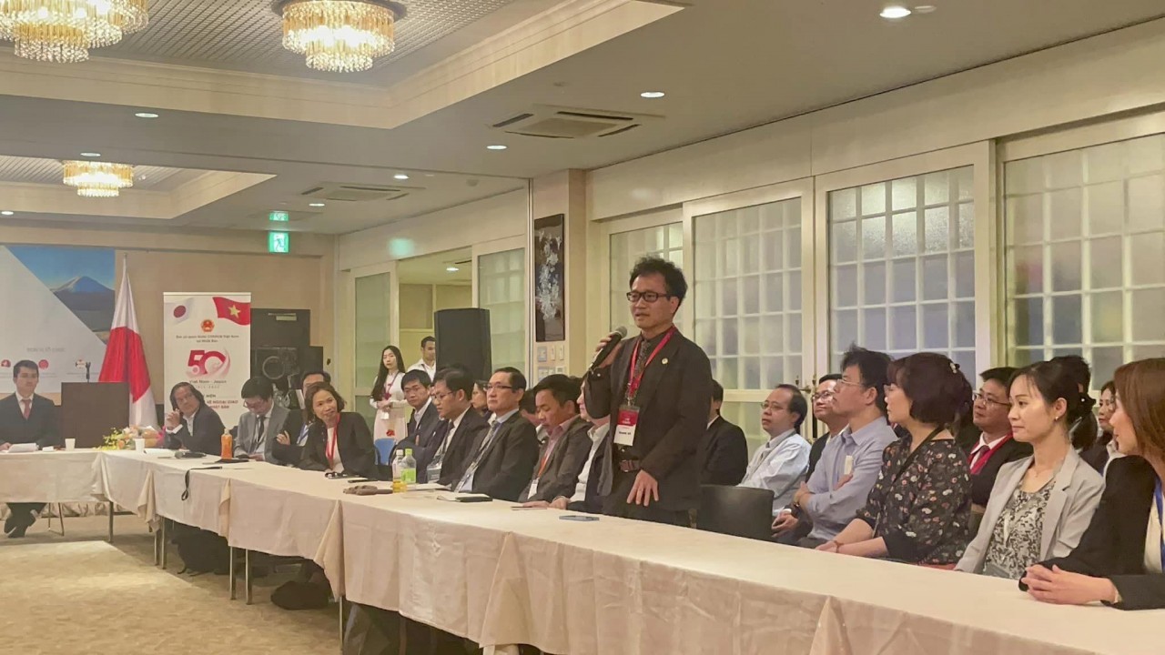 100 Vietnamese Intellectuals in Japan Gather to Exchange 100 Vietnamese Intellectuals in Japan Gather to Exchange
