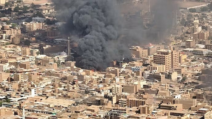 Vietnamese Citizen Evacuated From War Zone in Sudan Vietnamese Embassy Rescues Expat in Sudan