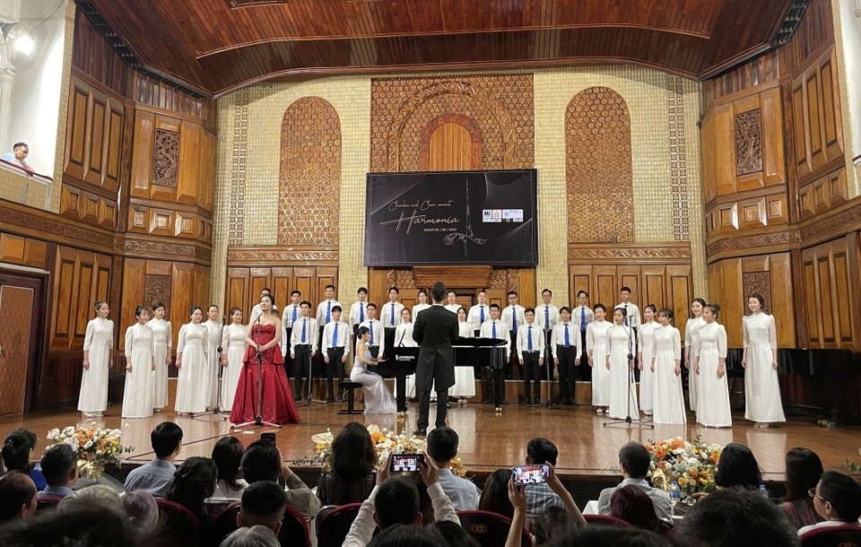 Vietnam - Romania Friendship Concert Held in Hanoi Vietnam - Romania Friendship Concert Held in Hanoi