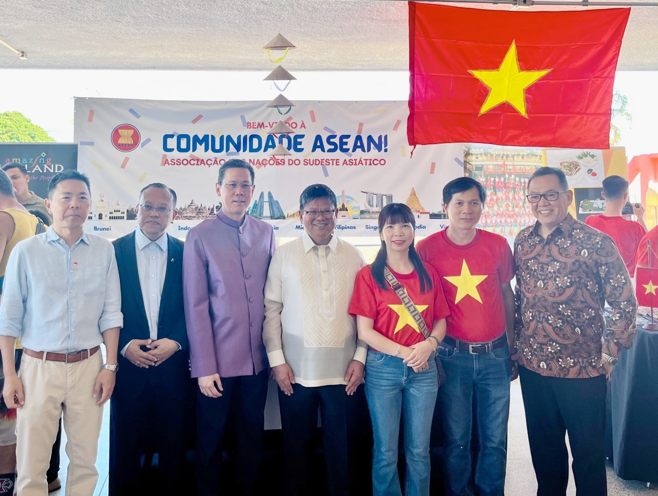 Made-in-Vietnam Handicrafts Become a Hit in Brazil Made-in-Vietnam Handicrafts Become a Hit in Brazil
