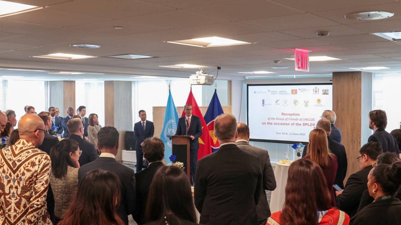 The annual meeting of the Group of Friends of the UN Convention on the Law of the Sea (UNCLOS) chaired by Vietnam in New York on June 12, 2023. VNA/VNS Photo The annual meeting of the Group of Friends of the UN Convention on the Law of the Sea (UNCLOS) chaired by Vietnam in New York on June 12, 2023. VNA/VNS Photo