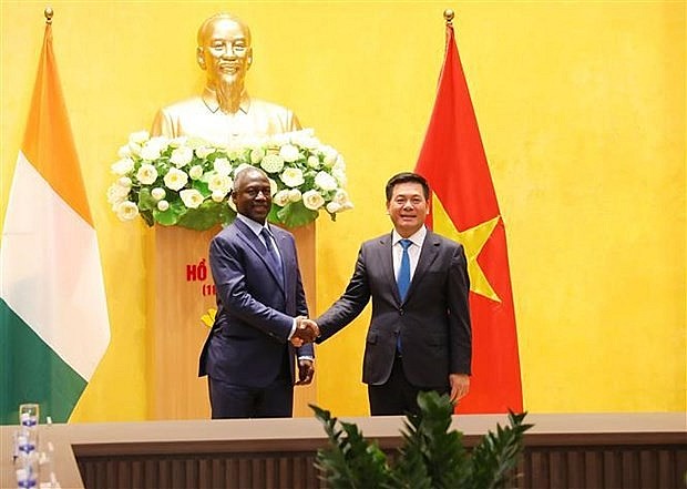 At the meeting (Photo: VNA)