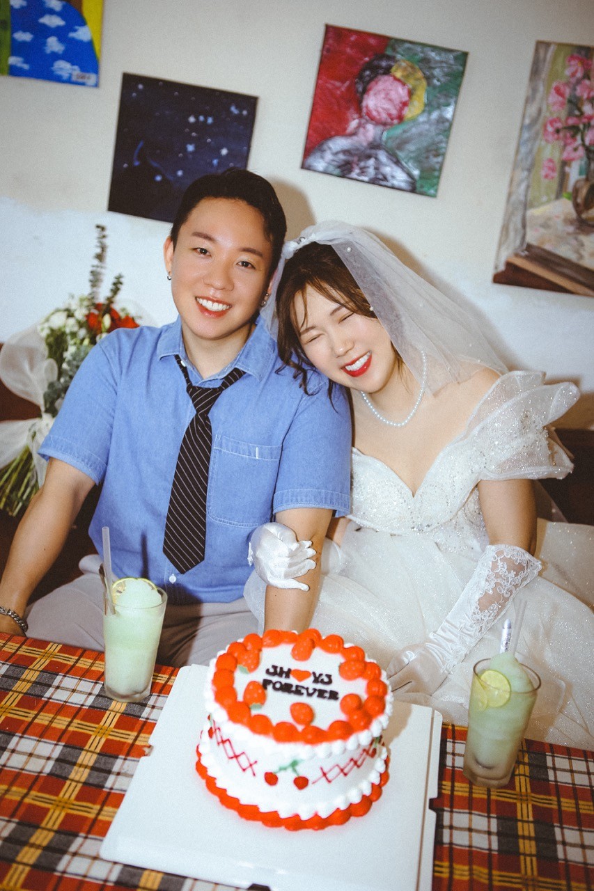 Korean Couple's Stylist Photoshoot in Hanoi Korean Couple's Stylist Photoshoot in Hanoi