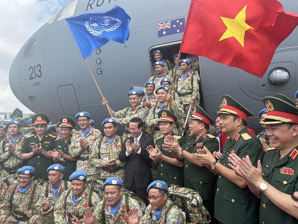 State President Vo Van Thuong farewells Vietnamese Peacekeepers. Source: Australian embassy in Hanoi State President Vo Van Thuong farewells Vietnamese Peacekeepers. Source: Australian embassy in Hanoi