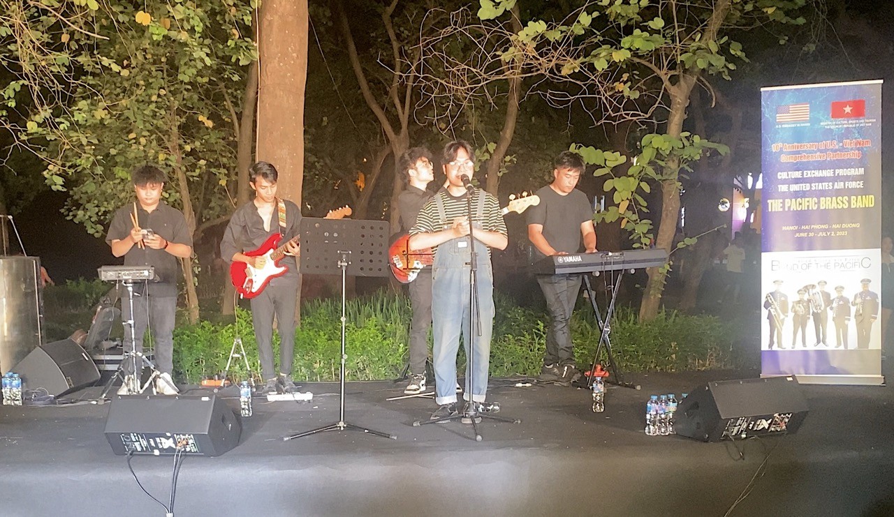 US Air Force Band's First Vietnam Showcase Successfully Concludes US Air Force Band's First Vietnam Showcase Successfully Concludes