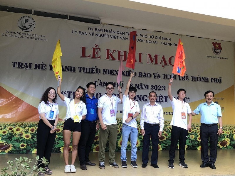 Summer Camp for Overseas Vietnamese Youth Kicks Off in HCMC Summer Camp for Overseas Vietnamese Youth Kicks Off in HCMC