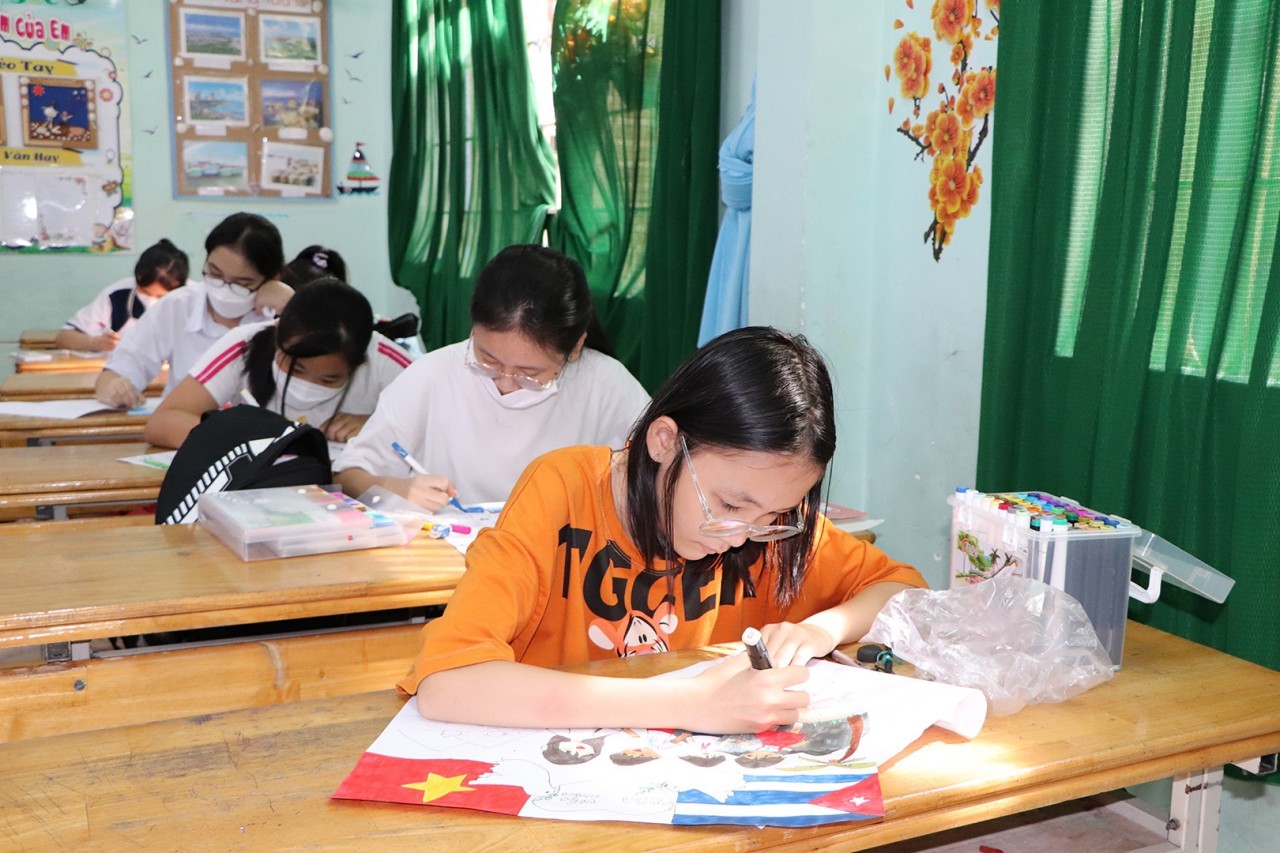Vietnam - Cuba Painting Contest Received Vigorous Response from Children Vietnam - Cuba Painting Contest Received Vigorous Response from Children