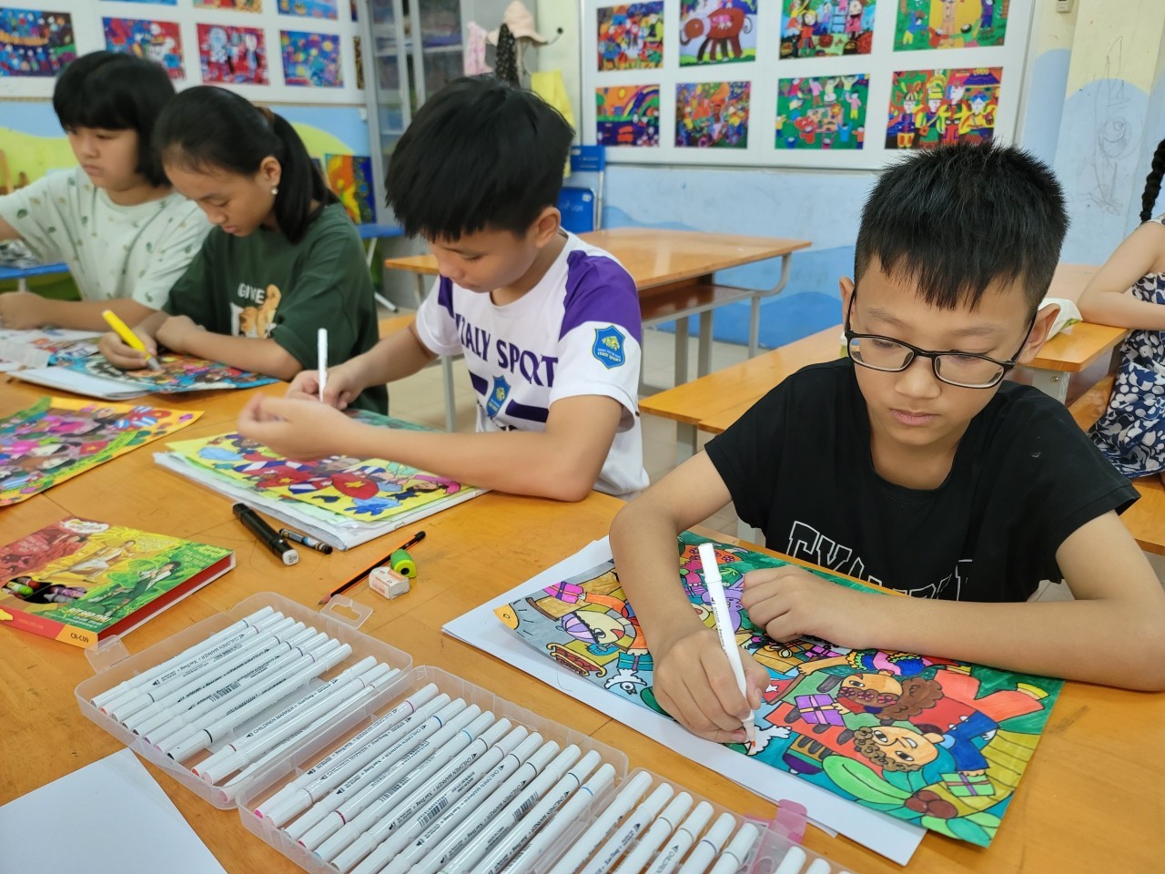 Vietnam - Cuba Painting Contest Received Vigorous Response from Children Vietnam - Cuba Painting Contest Received Vigorous Response from Children