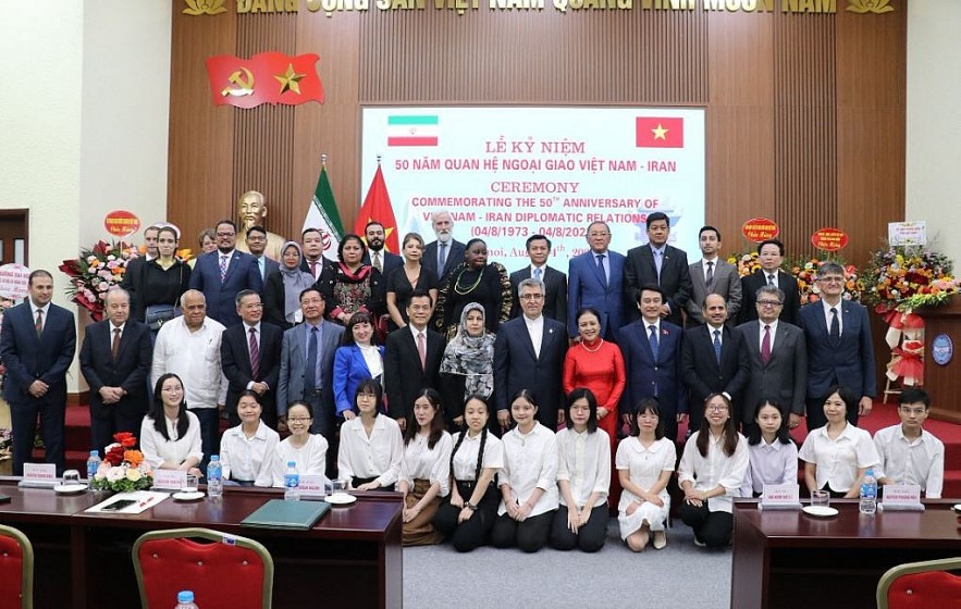 Vietnam - Iran Celebrate 50 years of Diplomatic Relations Vietnam - Iran Celebrate 50 years of Diplomatic Relations