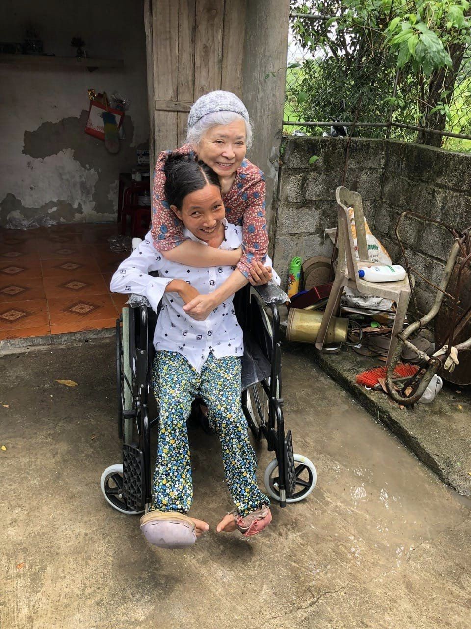 Vietnamese-French Woman Raises Fund to Assist Agent Orange Victims Vietnamese-French Woman Raises Fund to Assist Agent Orange Victims