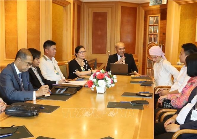 Vietnam, Malaysia Promote Local Cooperation Model Vietnam, Malaysia Promote Local Cooperation Model