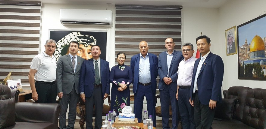 Vietnam And Palestine Strengthening Solidarity And Friendship Strengthen Solidarity and Friendship Between Vietnam and Palestine