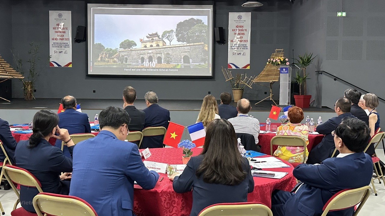 Hanoi Fosters Urban Planning Partnership with Ile-de-France Hanoi Fosters Urban Planning Partnership with France