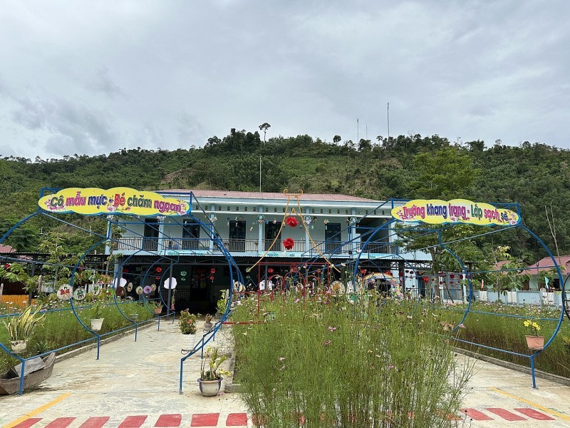 Bang La Residential Area in Quang Nam Province: Out of The Mud and into A New Life Bang La Residential Area in Quang Nam Province: Out of The Mud and into A New Life