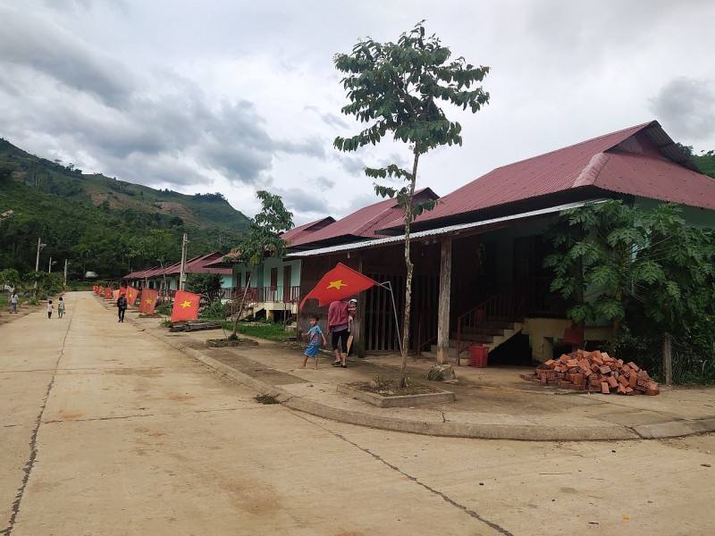 Bang La Residential Area in Quang Nam Province: Out of The Mud and into A New Life Bang La Residential Area in Quang Nam Province: Out of The Mud and into A New Life