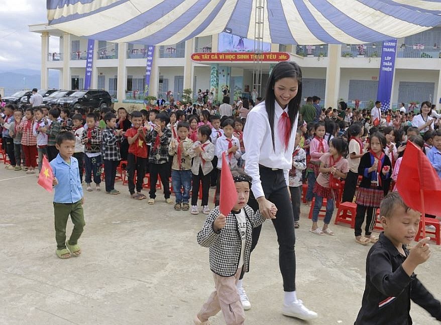 Bring Clean Water to Students of Ethnic Minorities in Lai Chau Bring Clean Water to Students of Ethnic Minorities in Lai Chau