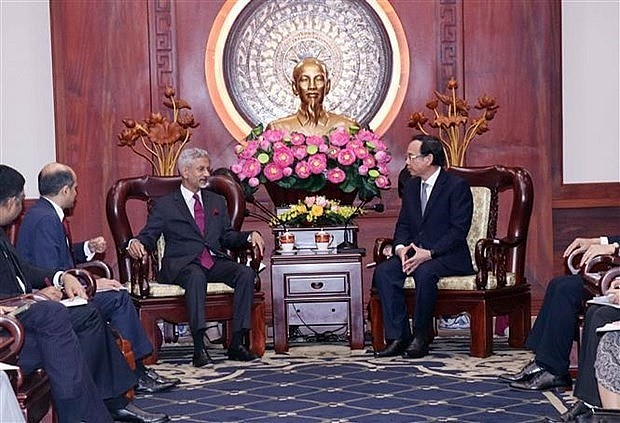Secretary of Ho Chi Minh City Party Committee Nguyen Van Nen receives Minister of External Affairs of India Subrahmanyam Jaishankar in Ho Chi Minh City. (Photo: VNA) Secretary of Ho Chi Minh City Party Committee Nguyen Van Nen receives Minister of External Affairs of India Subrahmanyam Jaishankar in Ho Chi Minh City. (Photo: VNA)