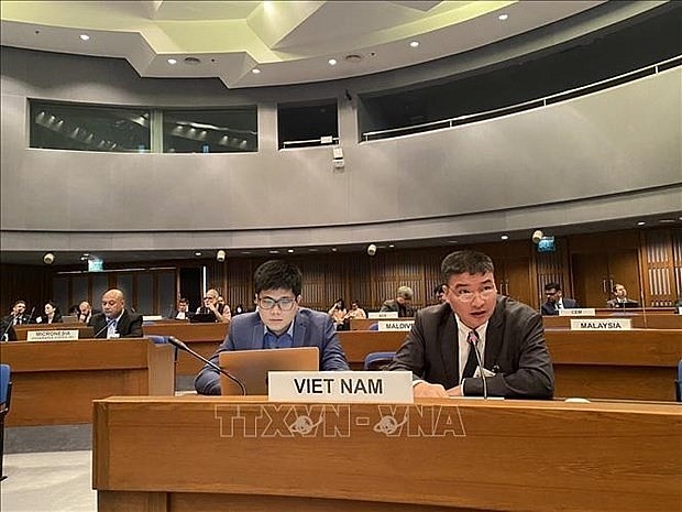 Vietnamese trade counselor in Thailand Le Huu Phuc (R) at the third Asian and Pacific Energy Forum (APEF 2023) in Bangkok. Vietnamese trade counselor in Thailand Le Huu Phuc (R) at the third Asian and Pacific Energy Forum (APEF 2023) in Bangkok.