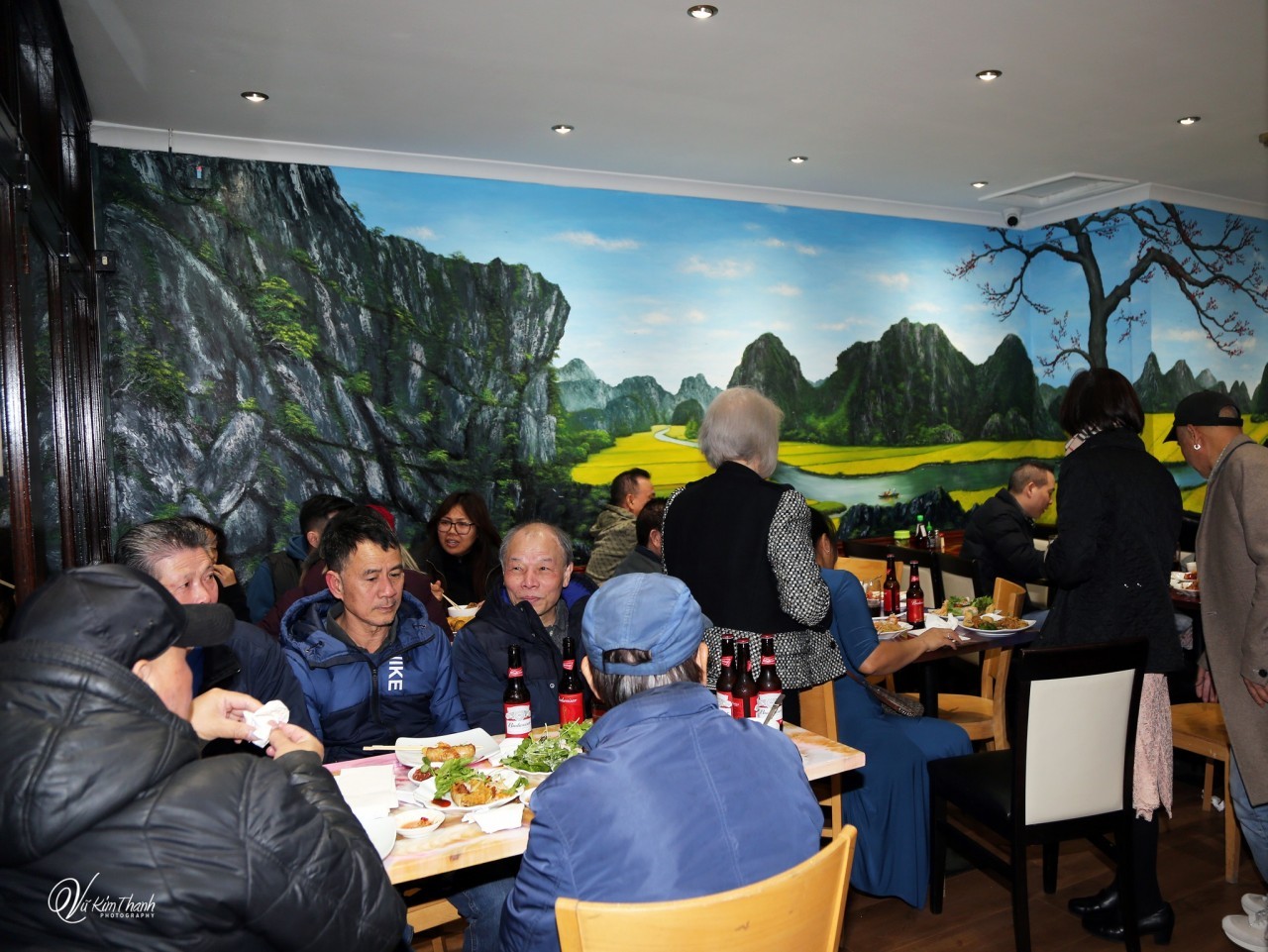 International Friends' Love for Vietnam at the Heart of London Food and Art Bring Vietnamese Culture to the Heart of London