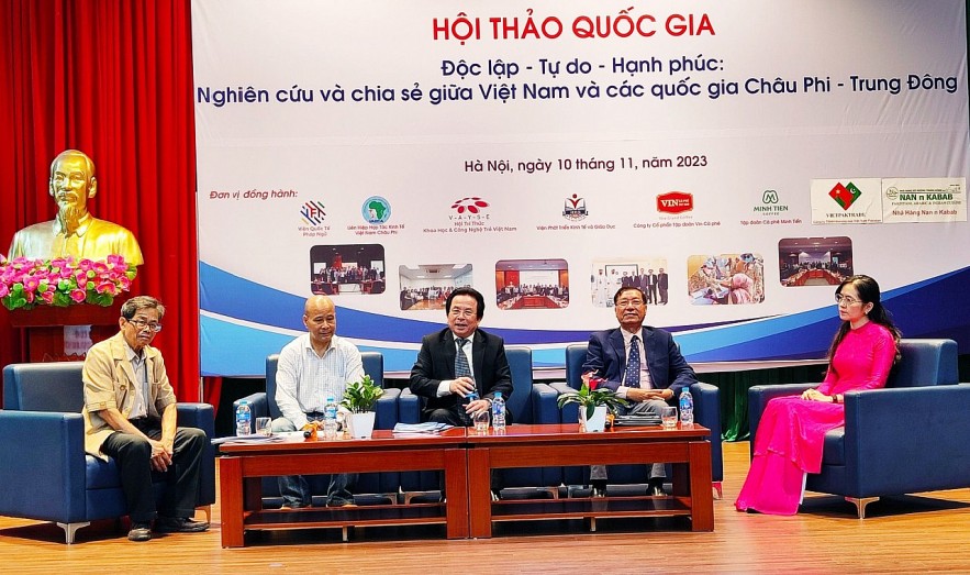 Vietnam Supports African And Middle Eastern Countries in Pursuit of Independence Vietnam Supports African And Middle Eastern Countries in Pursuit of Independence