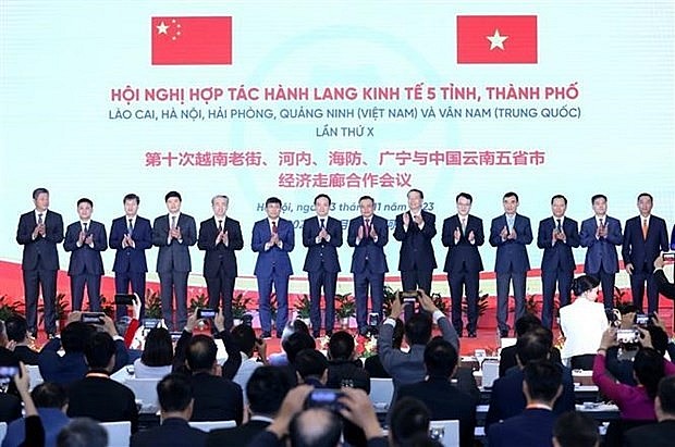 Delegates to the opening of the conference on economic corridor cooperation involving Lao Cai, Hanoi, Hai Phong, Quang Ninh of Vietnam and China’s Yunnan province, held in Hanoi on November 13. (Photo: VNA) Delegates to the opening of the conference on economic corridor cooperation involving Lao Cai, Hanoi, Hai Phong, Quang Ninh of Vietnam and China’s Yunnan province, held in Hanoi on November 13. (Photo: VNA)