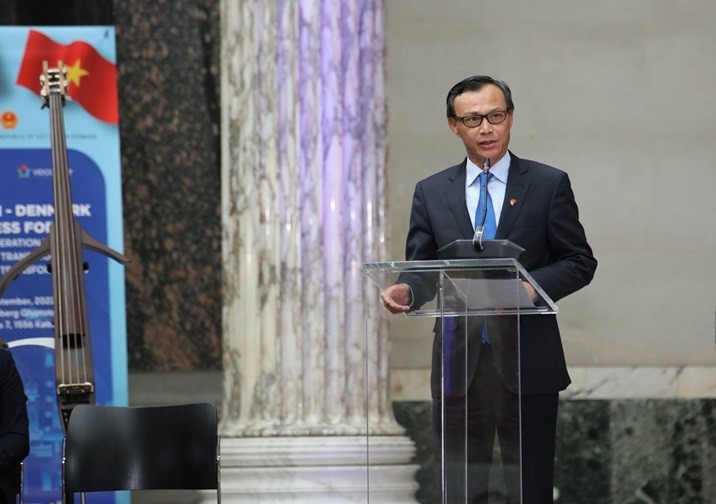 Comprehensive 'Greening' of Vietnam - Denmark Relations Comprehensive 'Greening' of Vietnam Denmark Relations