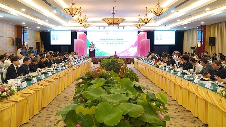 At the conference promoting investment and trade cooperation between the Mekong Delta province of Dong Thap and Japan At the conference promoting investment and trade cooperation between the Mekong Delta province of Dong Thap and Japan