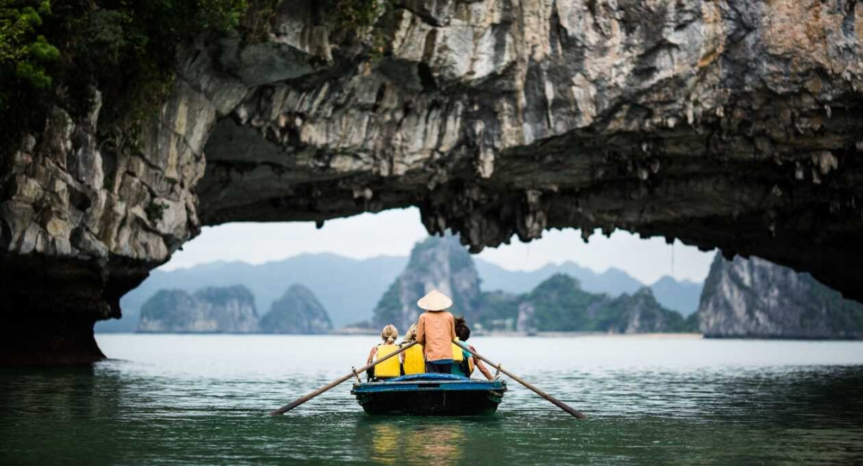 Ha Long Bay Among World’s Top 10 Most-Visited Natural Wonders Ha Long Bay Among World’s Top 10 Most-Visited Natural Wonders