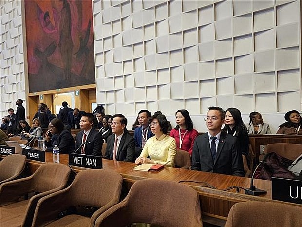 The Vietnamese delegation at the 24th session of the General Assembly of States Parties to the World Heritage Convention in Paris on November 22 - 23, 2023 (Photo: VNA) The Vietnamese delegation at the 24th session of the General Assembly of States Parties to the World Heritage Convention in Paris on November 22 - 23, 2023 (Photo: VNA)