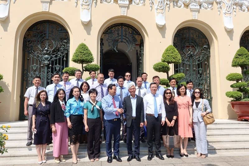 Vietnamese Representative Missions Abroad to Connect Resources for Ho Chi Minh City Vietnamese Missions Abroad Connects Resources for Ho Chi Minh City