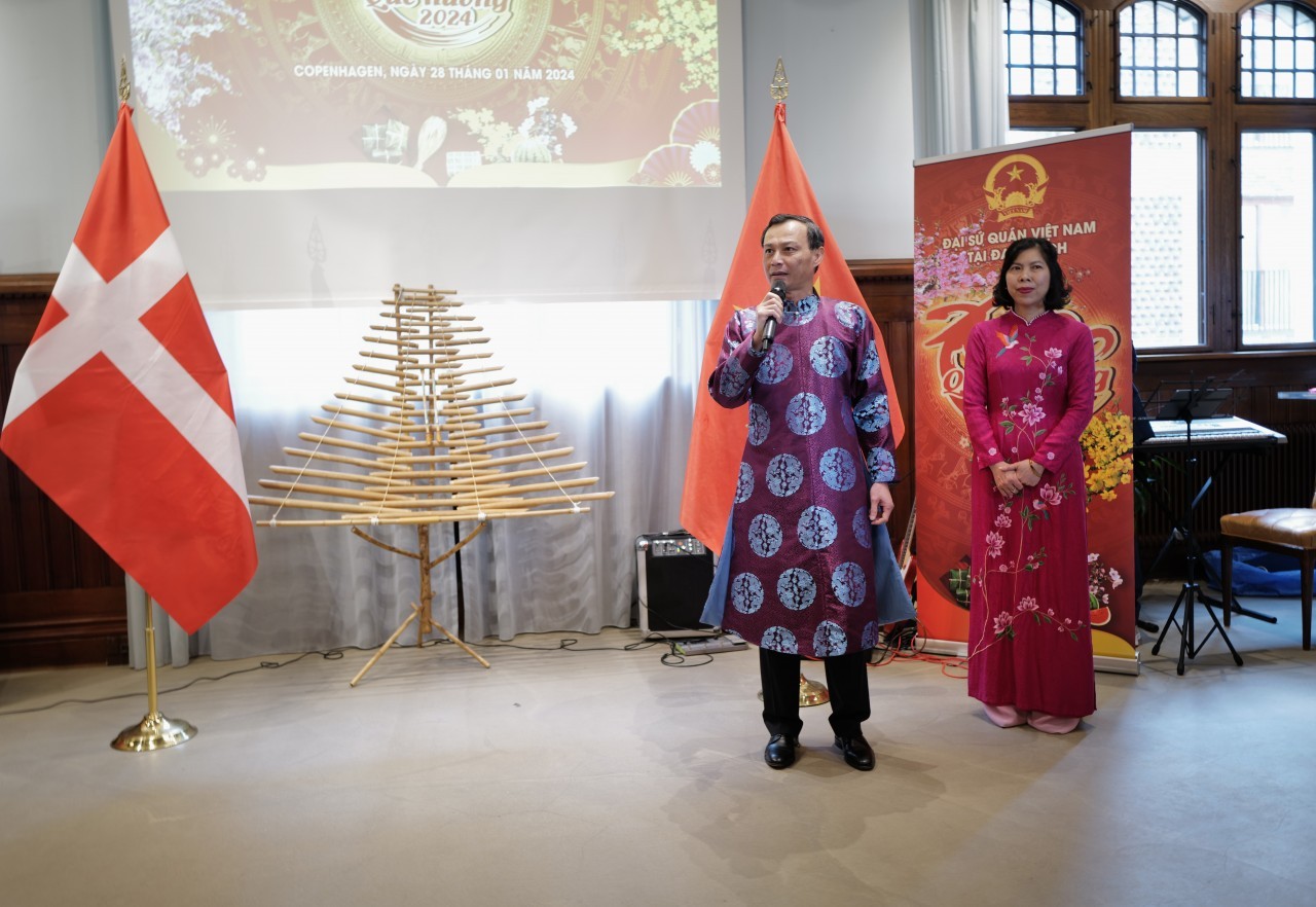 Tet Celebration Held for Vietnamese in Denmark Tet Celebration Held for Vietnamese in Denmark