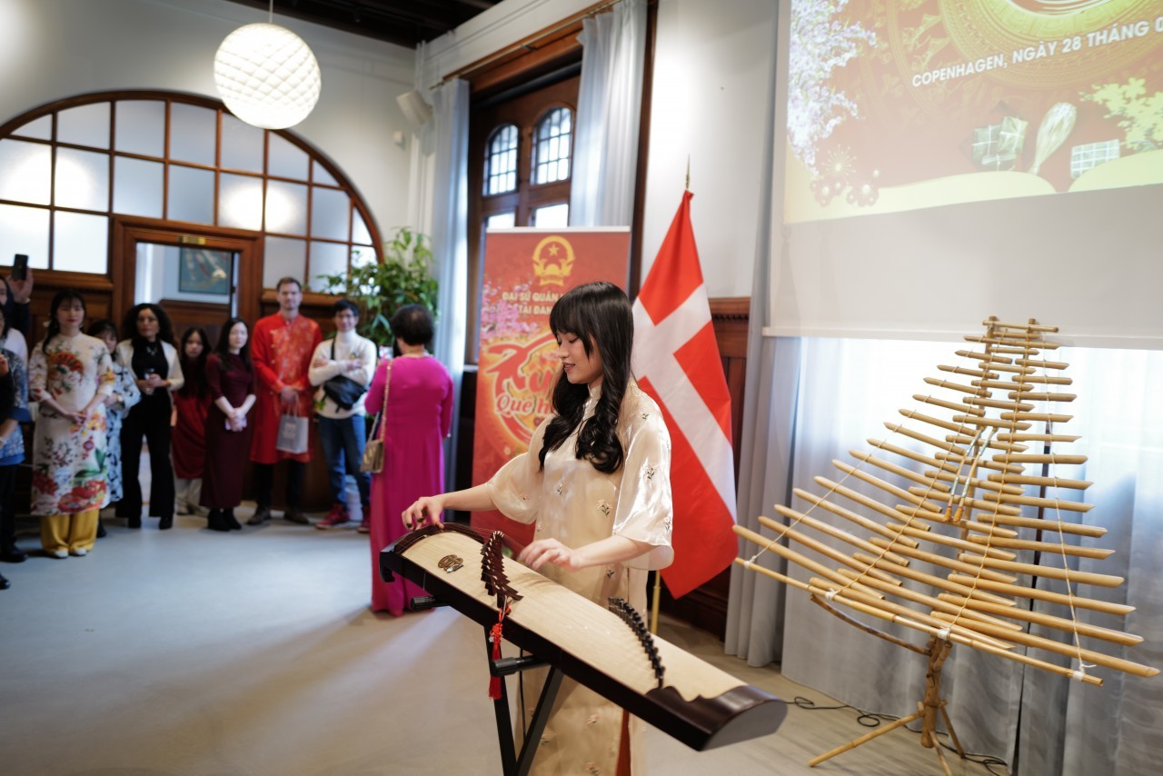 Tet Celebration Held for Vietnamese in Denmark Tet Celebration Held for Vietnamese in Denmark
