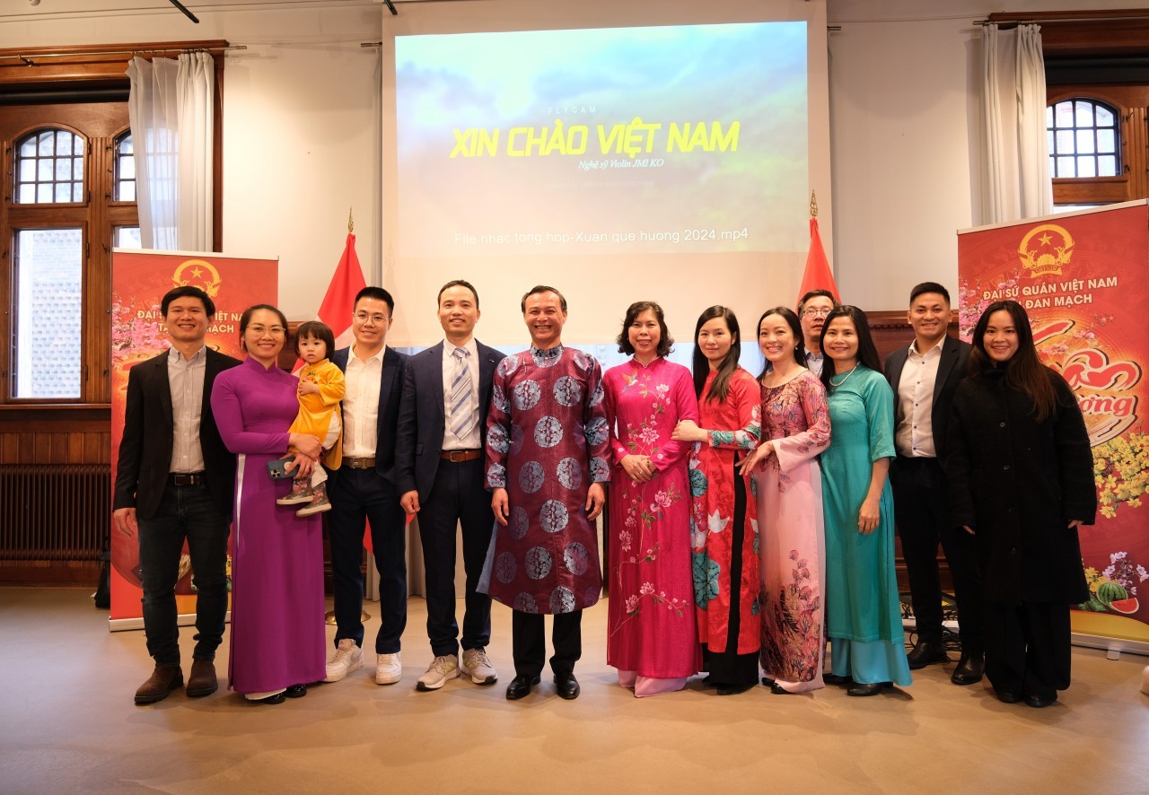 Tet Celebration Held for Vietnamese in Denmark Tet Celebration Held for Vietnamese in Denmark