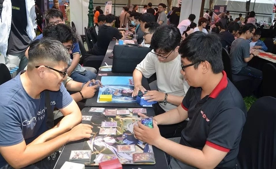 Japanese Artist Akira Ito Introduces “Dragon On Hat” To Vietnamese Fans Japanese Artist Akira Ito Introduces “Dragon On Hat” To Vietnamese Fans