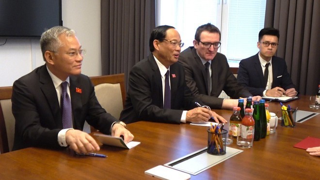 Meeting between the Vietnamese NA delegation and Deputy Marshal of the Sejm (lower house) Krzysztof Bosak. Photo: VNA Meeting between the Vietnamese NA delegation and Deputy Marshal of the Sejm (lower house) Krzysztof Bosak. Photo: VNA
