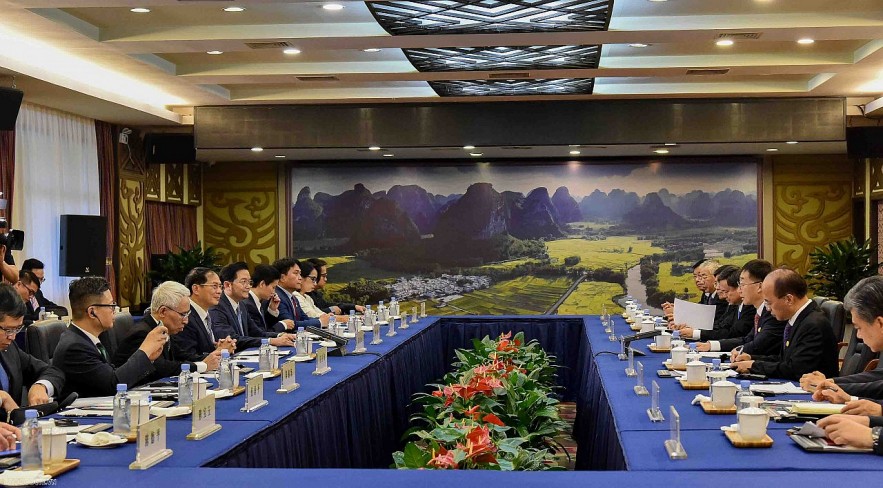 Foreign Minister Bui Thanh Son Visits China's Guangxi Province Foreign Minister Bui Thanh Son Visits China's Guangxi Province