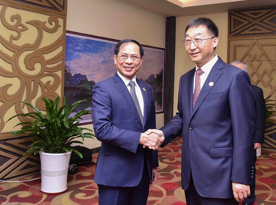 Foreign Minister Bui Thanh Son Visits China's Guangxi Province Foreign Minister Bui Thanh Son Visits China's Guangxi Province