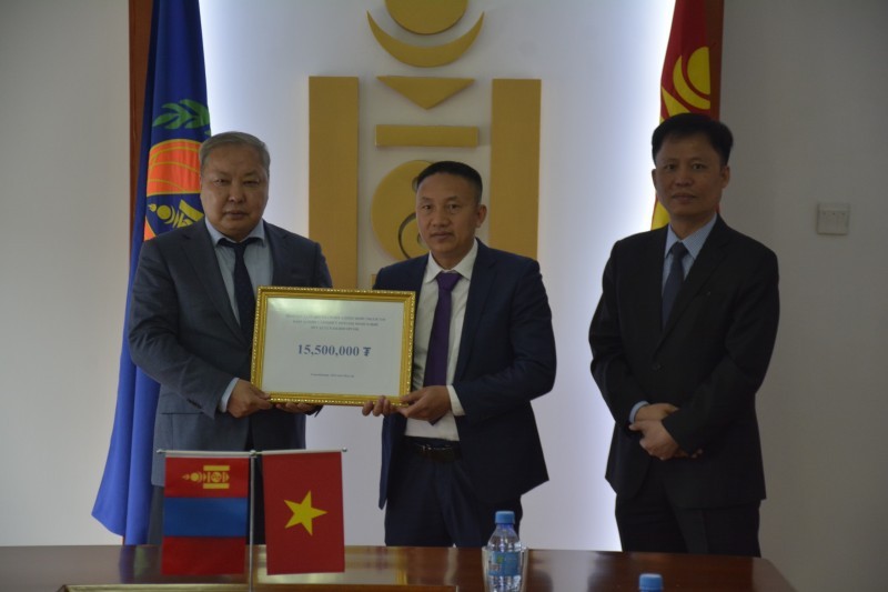 Overseas Vietnamese Support Mongolia to Overcome Natural Disaster Overseas Vietnamese Support Mongolia to Overcome Natural Disaster
