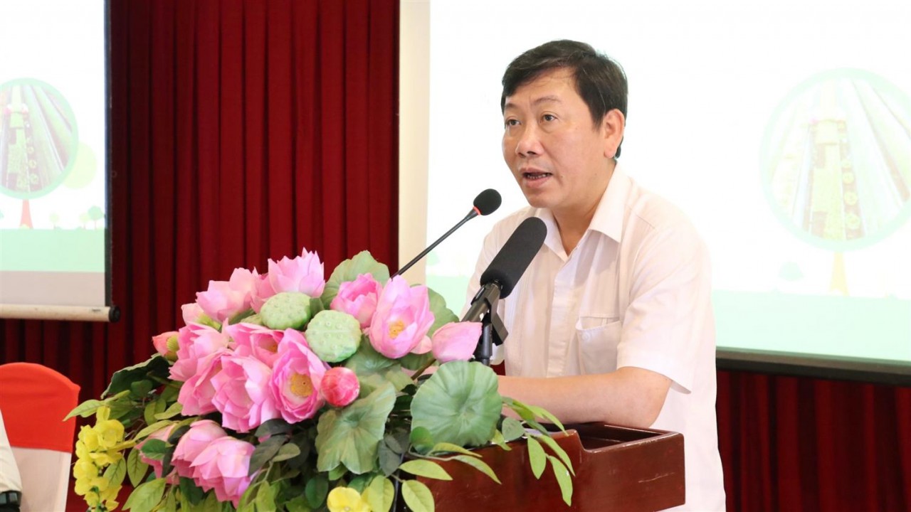 EU-funded Project for Eco-Resilient Agriculture in Vietnam's Mekong Delta EU-funded Project for Eco-Resilient Agriculture in Vietnam's Mekong Delta