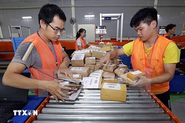 Goods classification at the ecommerce platform Lazada. (Photo: VNA) Goods classification at the ecommerce platform Lazada. (Photo: VNA)