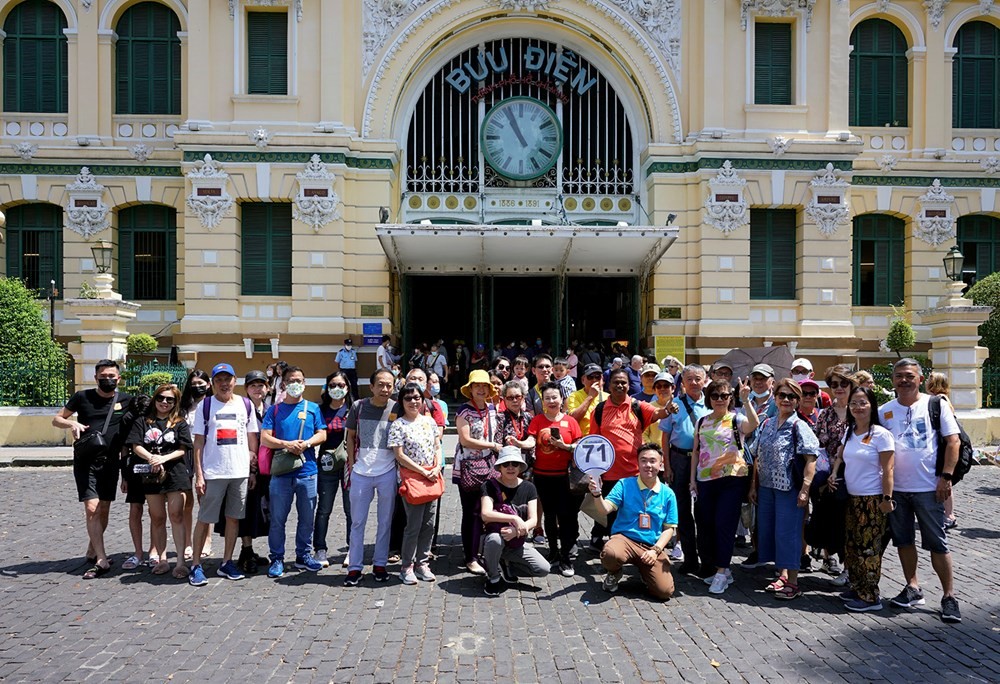 Cruise Tourism Flourishes On Reunification Day Holiday In Vietnam Cruise Tourism Flourishes On Reunification Day Holiday In Vietnam