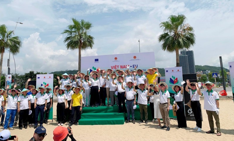 Gifts for delegates attending the program are Vietnamese conical hats (Photo: Ministry of Natural Resources and Environment). Gifts for delegates attending the program are Vietnamese conical hats (Photo: Ministry of Natural Resources and Environment).